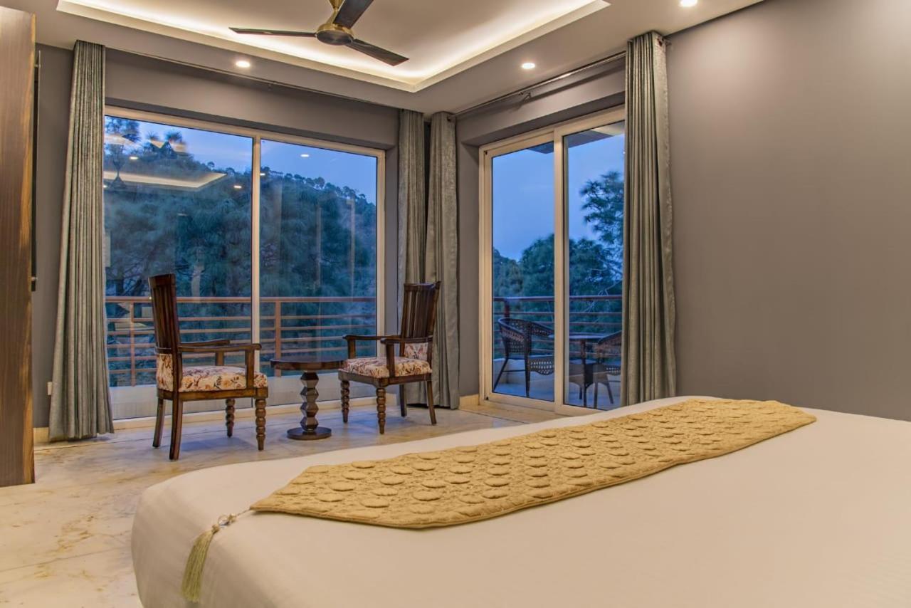 The Lalita'S Majestic Pines Bed & Breakfast Kasauli Exterior photo
