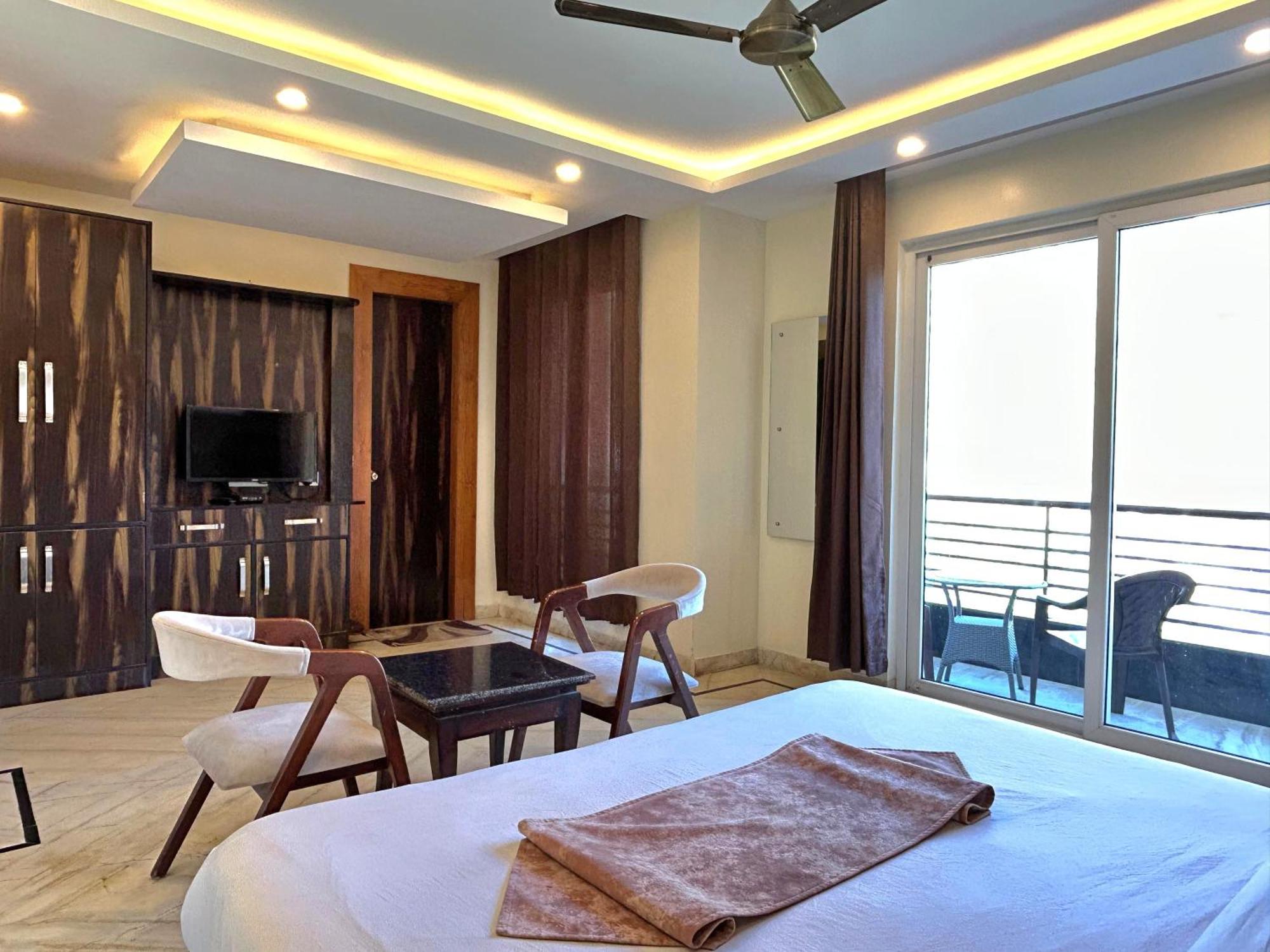 The Lalita'S Majestic Pines Bed & Breakfast Kasauli Exterior photo